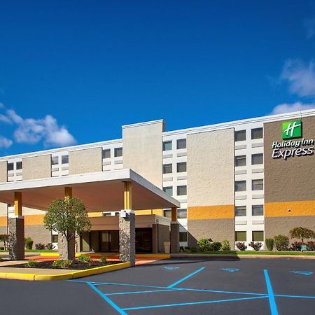 Holiday Inn Express Pittston - Scranton Airport By Ihg Exterior foto