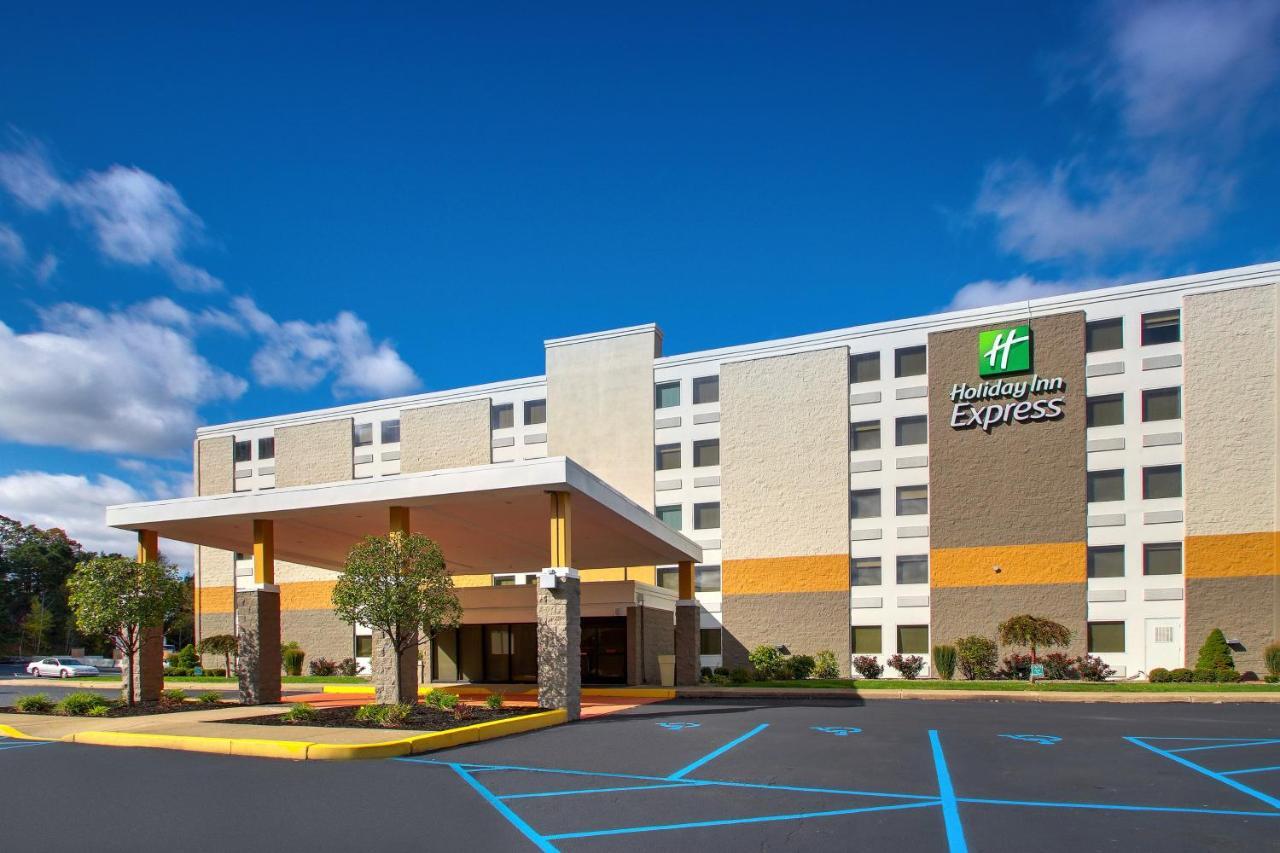Holiday Inn Express Pittston - Scranton Airport By Ihg Exterior foto